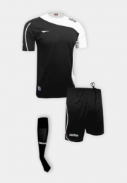 Uniform-Set Sarson Black/white